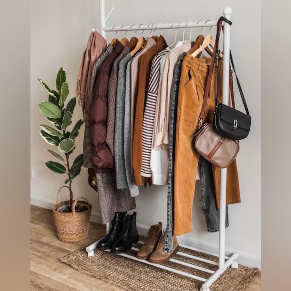 Curated Style Box - 5-7 Items 🎉